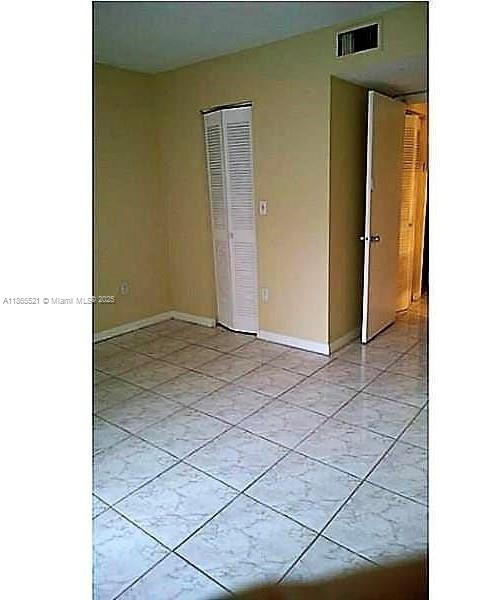 7989 NW 7th St, Miami, Floride 33126, États-Unis