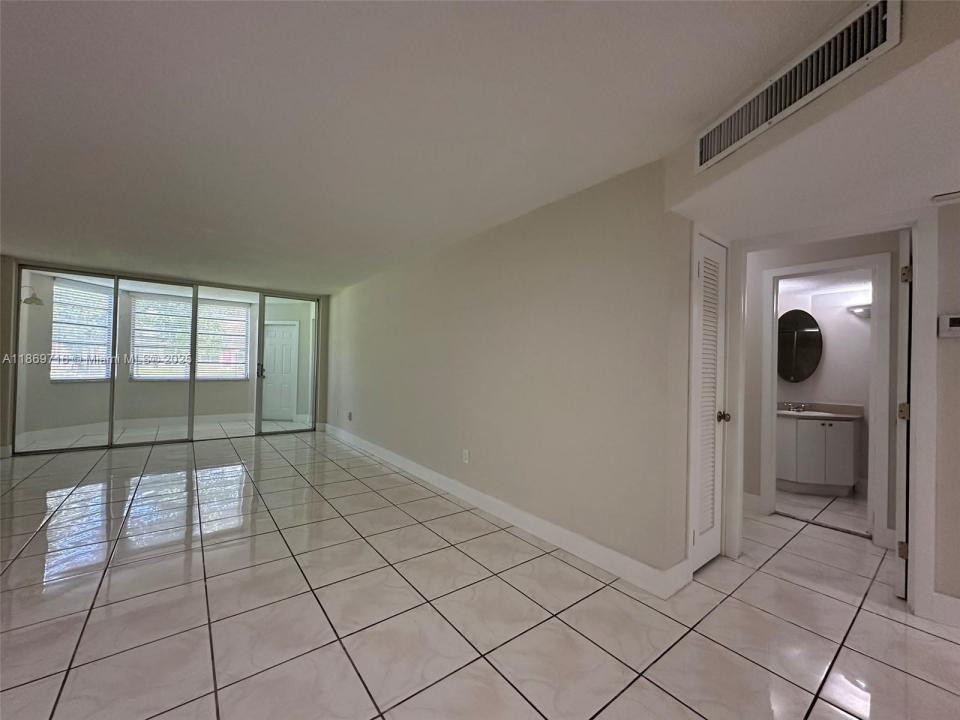 1501 NE 191st St C108, Miami, فلوريدا 33179, الولايات المتحدة