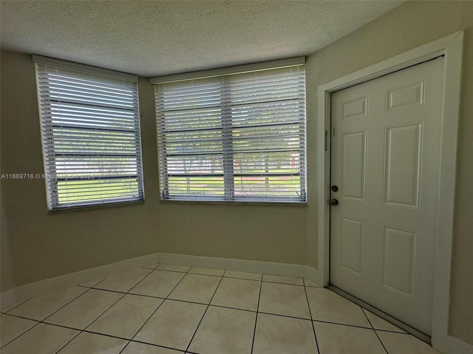 1501 NE 191st St C108, Miami, فلوريدا 33179, الولايات المتحدة