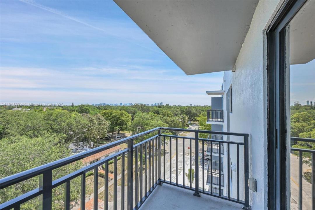 840 NE 130th Street 405, North Miami, Floride 33161, États-Unis
