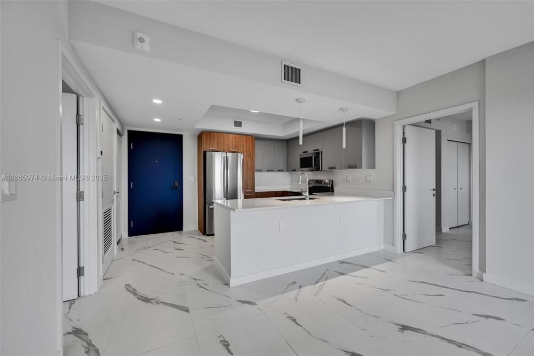 840 NE 130th Street 405, North Miami, Floride 33161, États-Unis