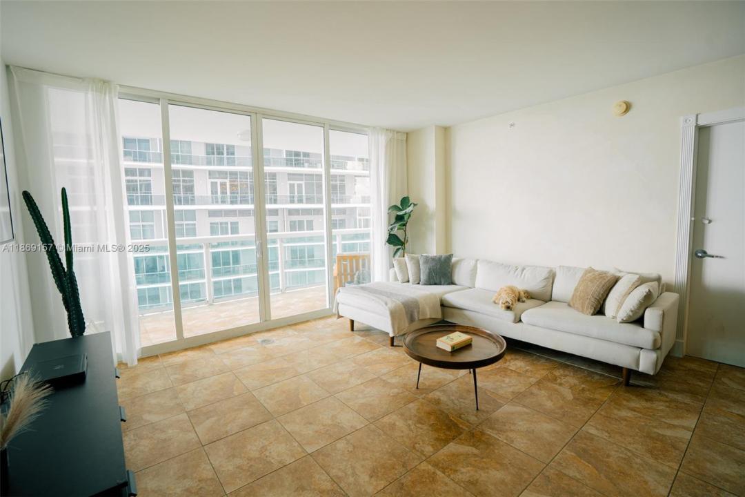 1800 N Bayshore Dr 1412, Miami, فلوريدا 33132, الولايات المتحدة