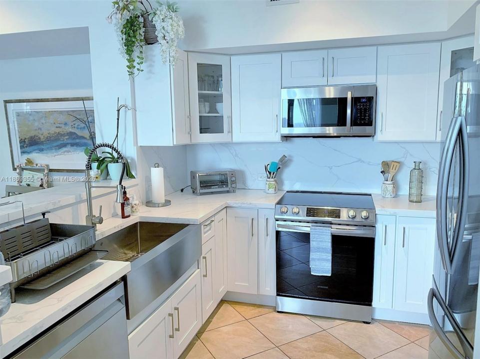 2080 S OCEAN DRIVE PH3, Hallandale Beach, פלורידה 33009, ארצות הברית של אמריקה