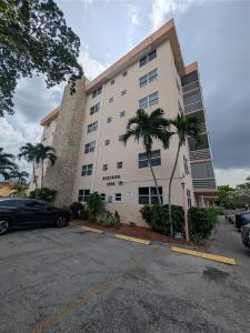 1830 Dixieanna St 602, Hollywood, Florida 33020, USA
