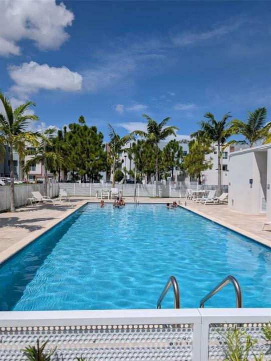 2505 NE 193rd St 4205, Miami, Florida 33180, HOA KỲ
