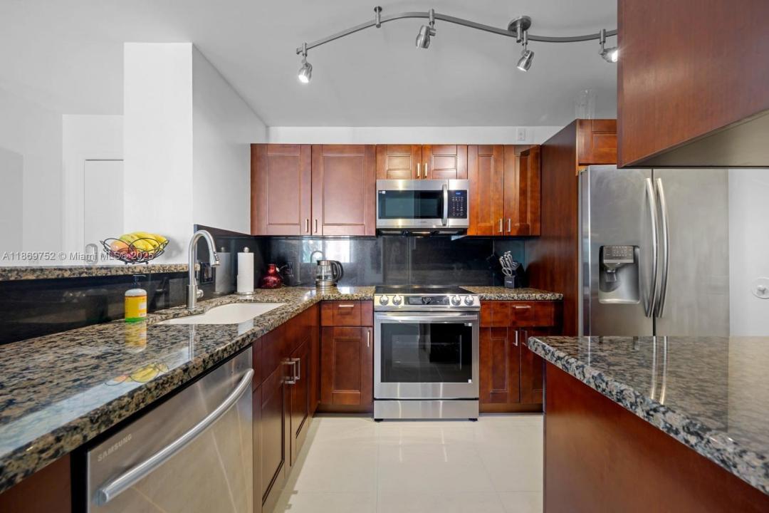 19701 E Country Club Dr 5502, Aventura, فلوريدا 33180, الولايات المتحدة
