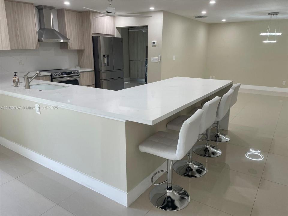 5002 Sheridan St 1, Hollywood, Florida 33021, Amerika Birleşik Devletleri