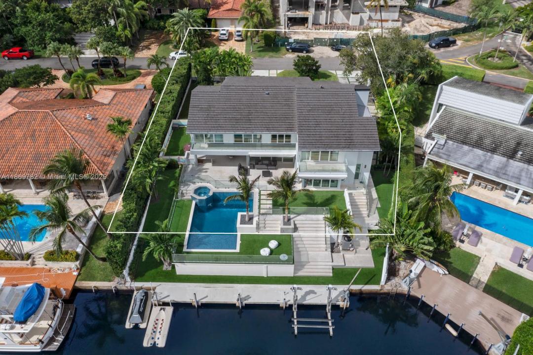 6819 Sunrise pl, Coral Gables, Florida 33133