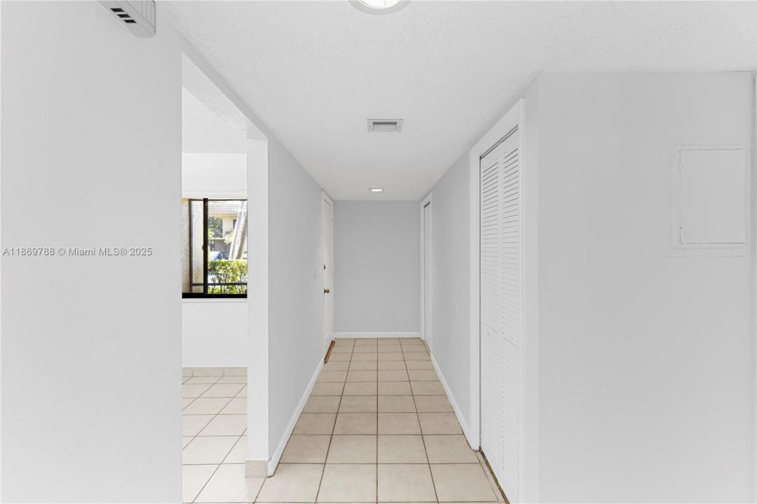 301 Lakeview Dr 102, Weston, Florida 33326, HOA KỲ