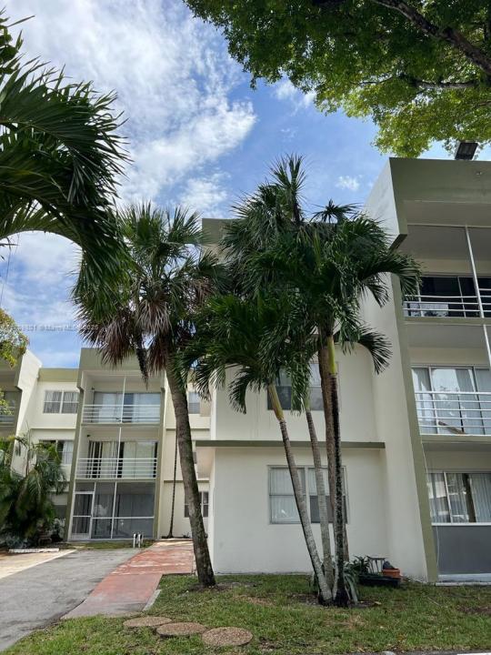 4215 N University Dr 106, Sunrise, 佛羅里達州 33351, 美國