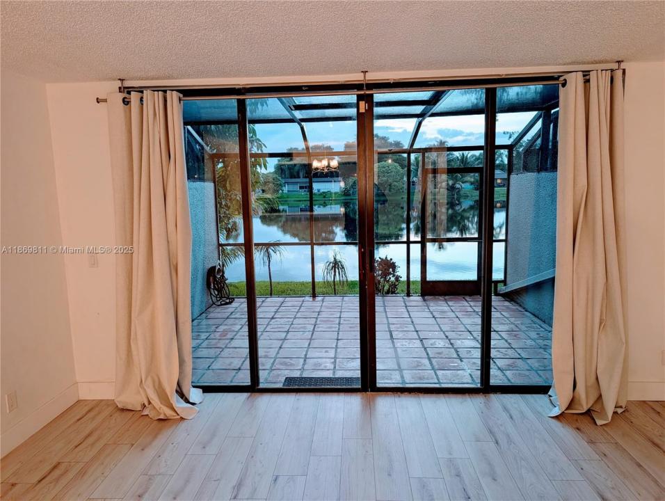 1584 NW 113th Way, Pembroke Pines, Florida 33026