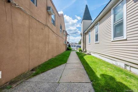 107-109 Broadway, Oyster Bay, 纽约州 11801, 美国