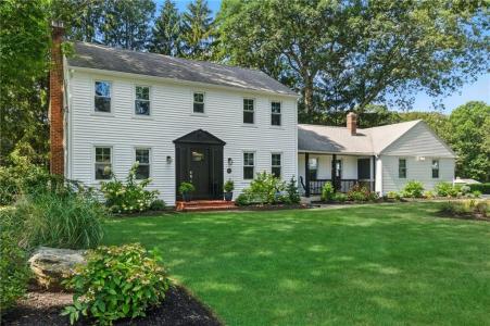 121 Hedgerow Drive, Warwick, רוד איילנד 02886, ארצות הברית של אמריקה