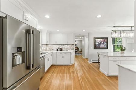 121 Hedgerow Drive, Warwick, רוד איילנד 02886, ארצות הברית של אמריקה