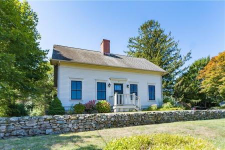 73 Stone Church Road, Little Compton, RI 02837, USA