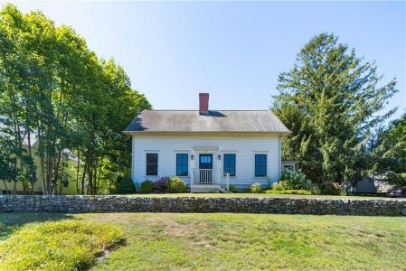 73 Stone Church Road, Little Compton, Rhode Island 02837