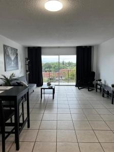 4164 Inverrary Dr 510, Lauderhill, Florida 33319, USA