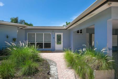 2164 NE 27th Drive, Wilton Manors, Florida 33306
