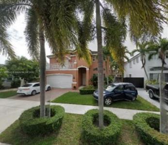 16448 SW 67th Ter, Miami, Florida 33193, USA