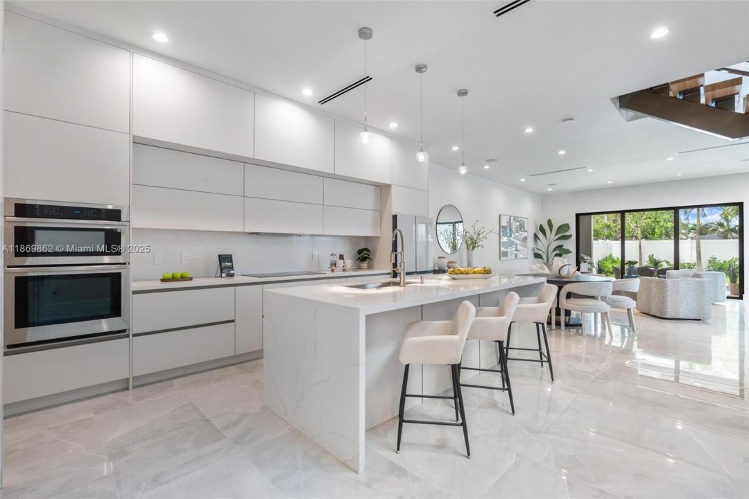 1318 NE 16th Ter, Fort Lauderdale, Florida 33304
