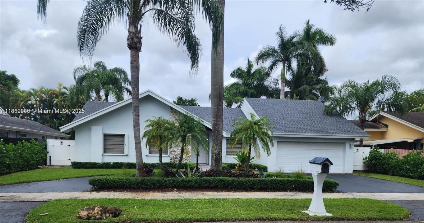 14221 SW 106th Ter, Miami, Florida 33186, USA