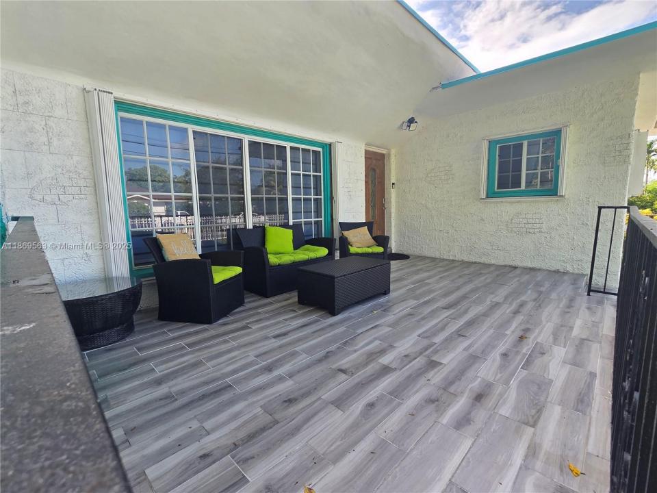 13895 NE 11th Ave, North Miami, フロリダ 33161, アメリカ合衆国