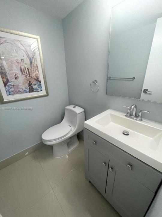 9500 W Bay Harbor Apt 2H, Bay Harbor Islands, Florida 33154