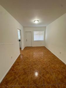 407 NW 84th St 407, Miami, Florida 33150, USA