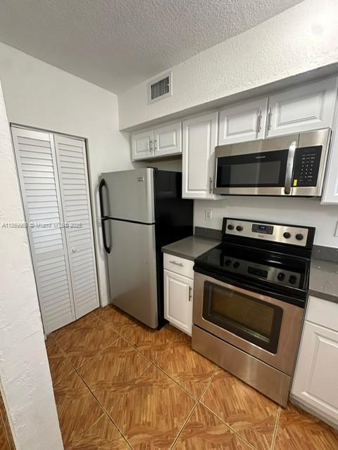 407 NW 84th St 407, Miami, Flórida 33150, Estados Unidos