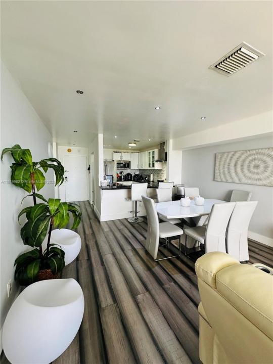 13499 S BISCAYNE BLVD 1702, Miami, Florida 33181, Amerika Birleşik Devletleri