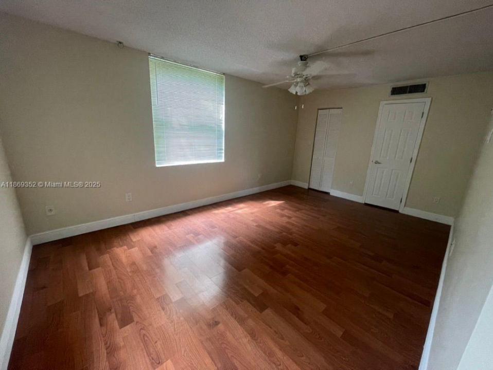 14201 N Kendall Dr 109D, Miami, Florida 33186, Estados Unidos