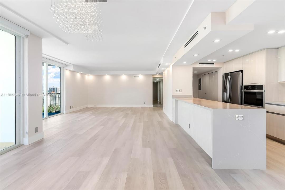 19707 Turnberry Way 23D, Aventura, Florida 33180, USA