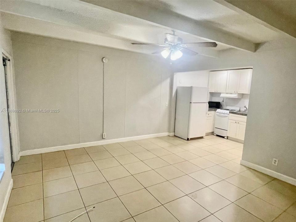 1079 SE 22nd Ave 3S, Pompano Beach, Florida 33062