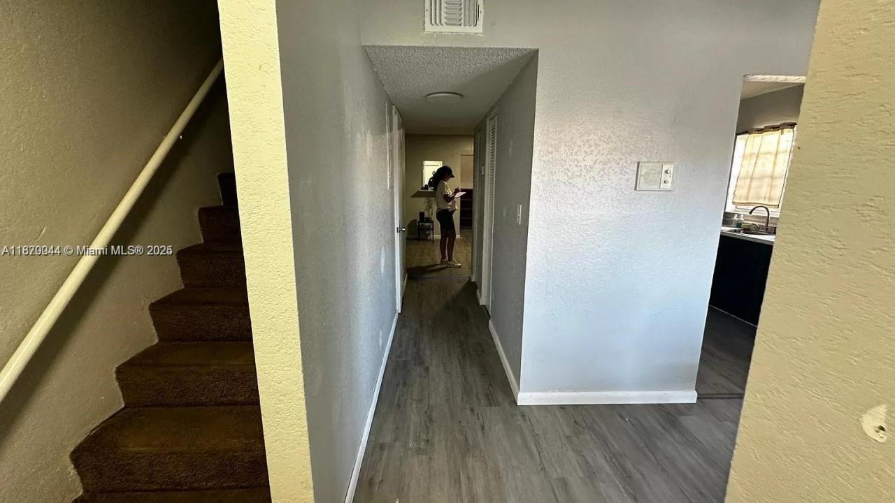 7956 SW 6th 1, North Lauderdale, Flórida 33068, Estados Unidos