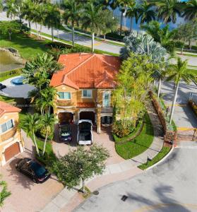 2721 SW 153rd Path, Miami, Florida 33185, USA