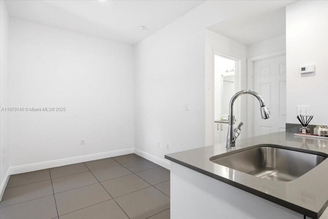 541 NW 33rd St 4, Miami, Florida 33127