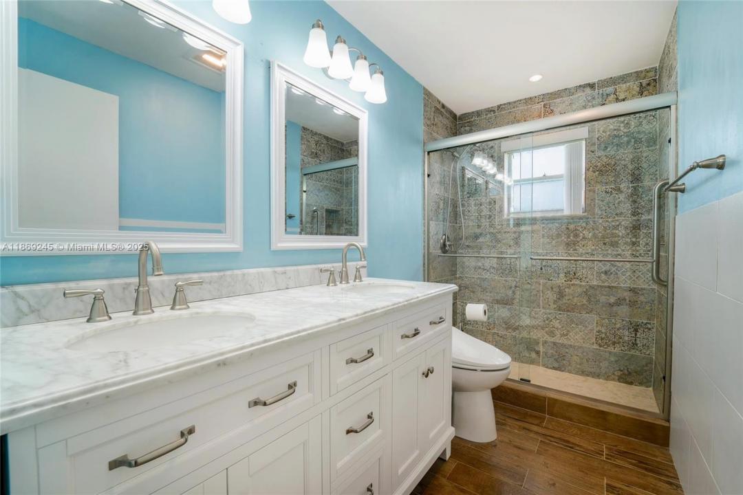 1441 W Campanelli Dr, Plantation, Florida 33322