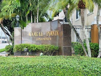 8660 NW 6th Ln 5-206, Miami, Florida 33126, USA