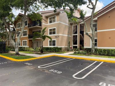 8781 Wiles Rd 108, Coral Springs, Florida 33067, USA