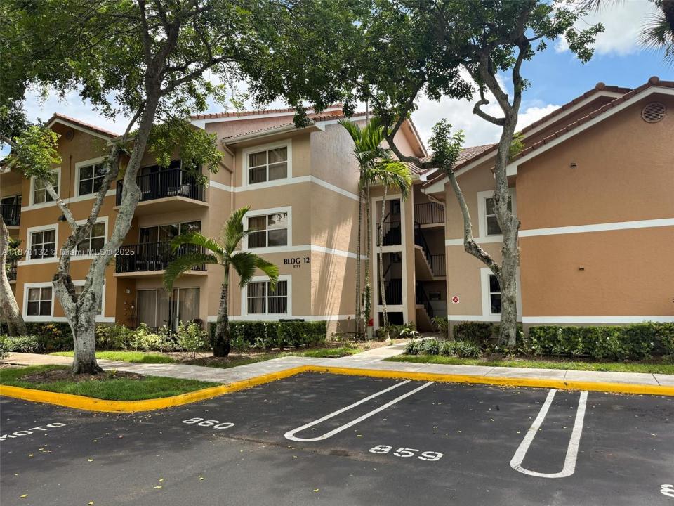 8781 Wiles Rd 108, Coral Springs, Florida 33067, HOA KỲ