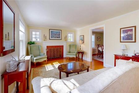 40 Upyonda Way, East Providence, Rhode Island 02916