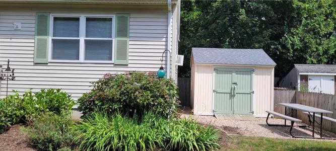 559 Middlebridge Road, South Kingstown, Rhode Island 02879