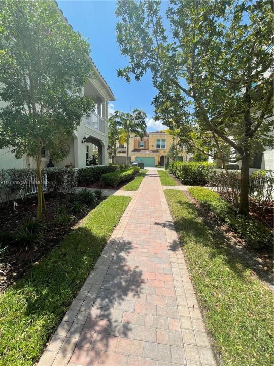 12521 NW 32nd Mnr 175-3, Sunrise, Florida 33323, Stati Uniti
