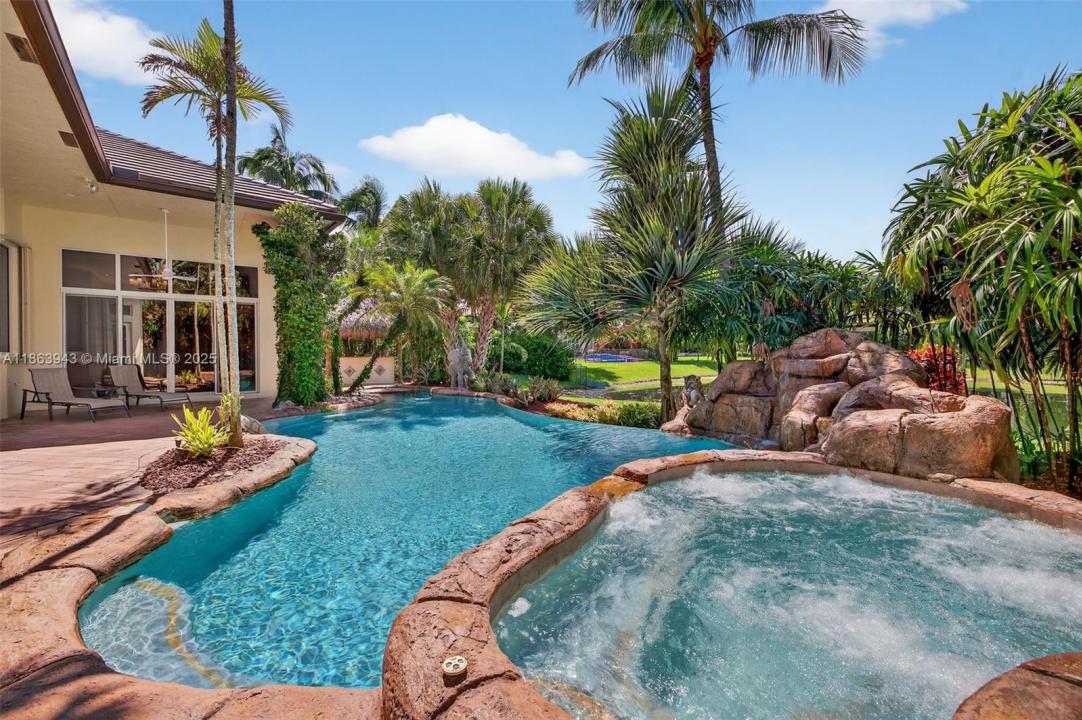 12462 Brookwood Ct, Davie, פלורידה 33330, ארצות הברית של אמריקה