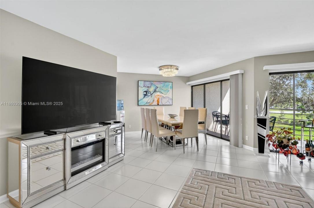 5901 Camino Del Sol 207, Boca Raton, 佛罗里达州 33433, 美国