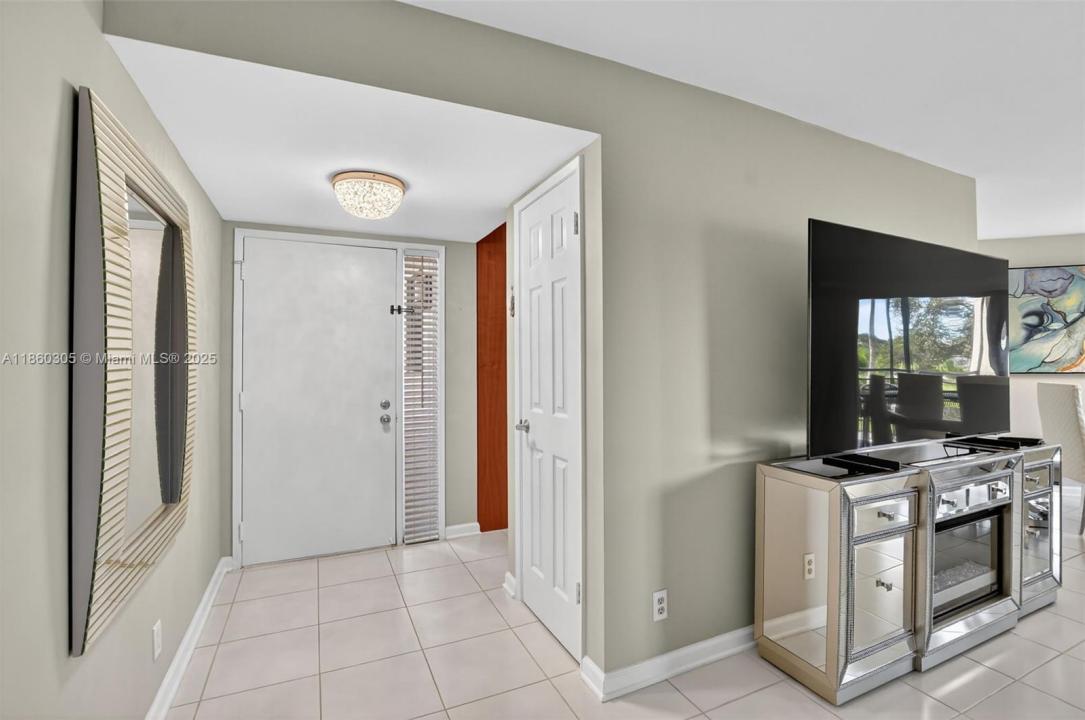 5901 Camino Del Sol 207, Boca Raton, 佛罗里达州 33433, 美国