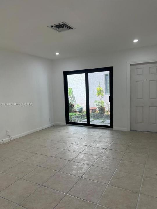 10592 Royal Palm Blvd 10592, Coral Springs, 佛罗里达州 33065, 美国