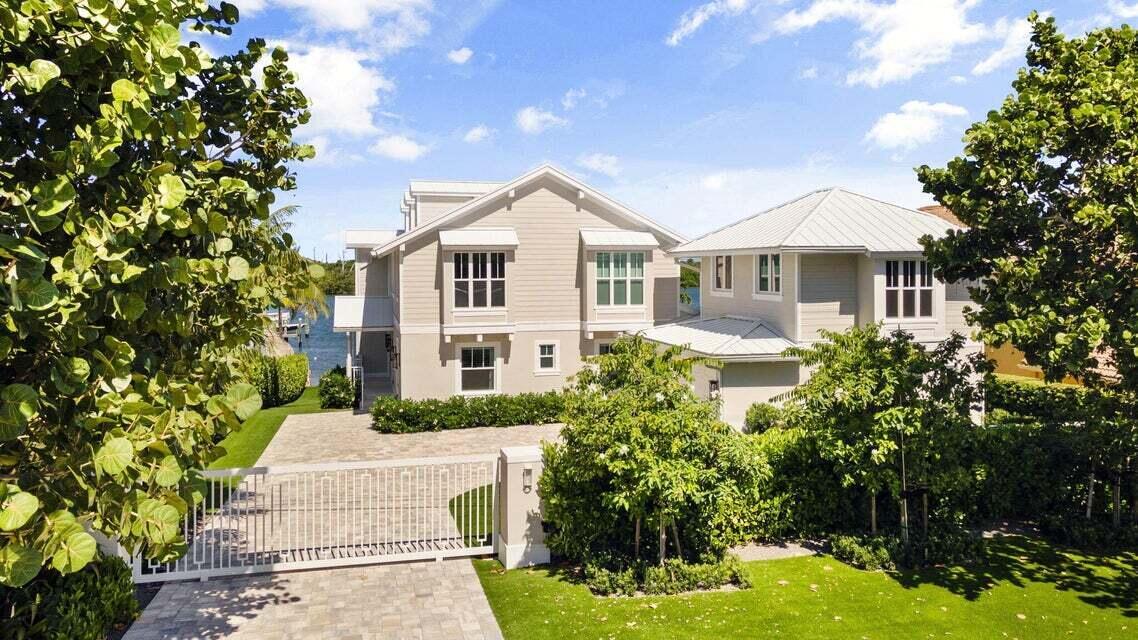 18119 SE Federal Highway, Tequesta, Florida 33469