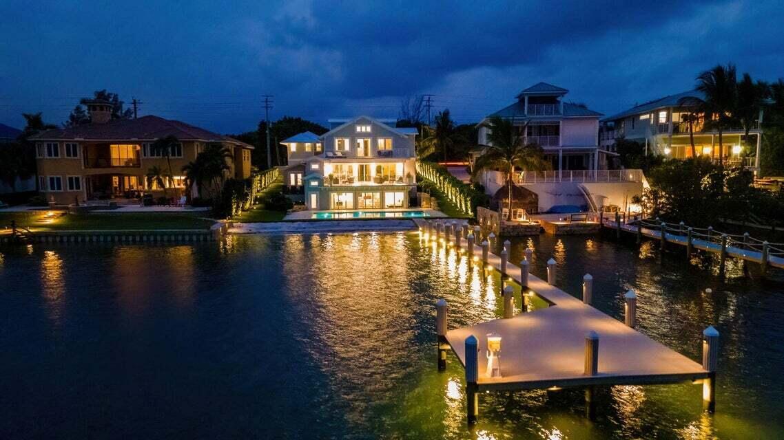 18119 SE Federal Highway, Tequesta, Florida 33469