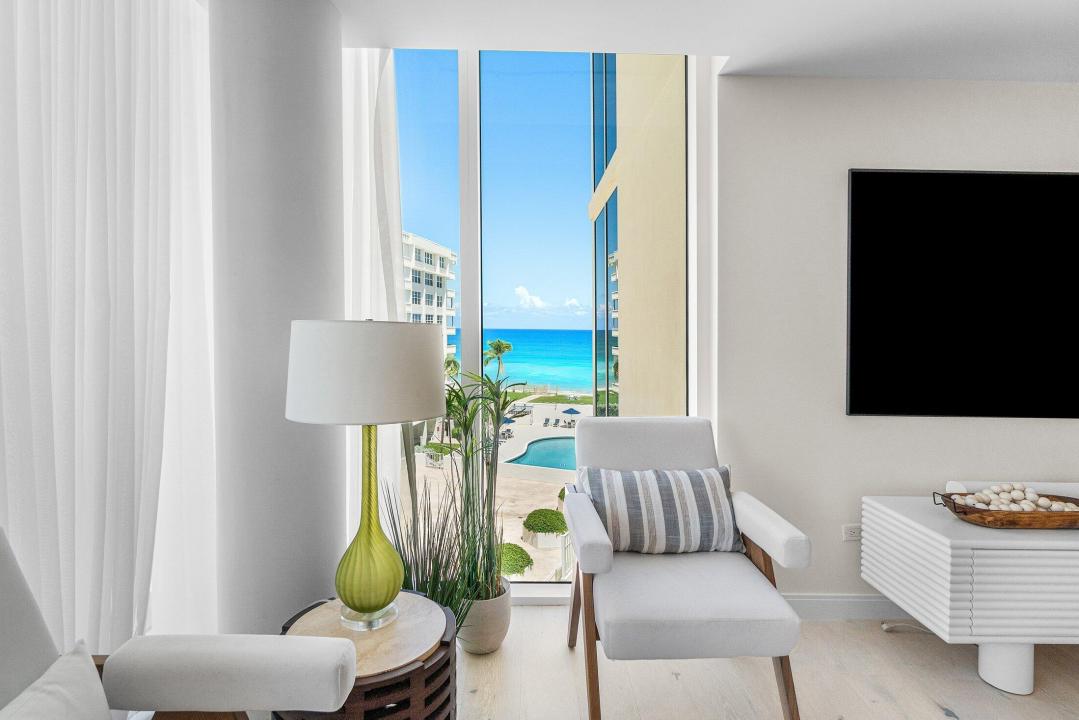 3550 S Ocean Boulevard 4d, 3550 SOUTH OCEAN CONDOMINIUMS, South Palm Beach, Florida 33480